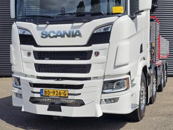 Scania R590 V8 8x2 / HMF 9520 CRANE - JIB - WINCH / TRACTOR